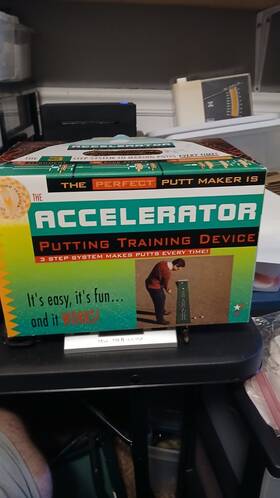 20683 Accelerator The Putting Training Device 3 Step System In Box