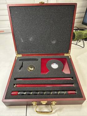 Ace 099967115285 Executive Golf Mini Putting Set Vegas. Country Club Vegas Baby