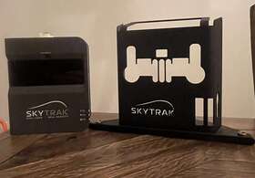 Skytrak 75sh001 Golf Simulator Launch Monitor With Metal Protective Case