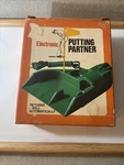 Vintage Oscar Electronic Putting Partner JR-100 Golf Ball Return With Box. Fixed Price $14.44.