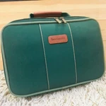 Brookstone 1995 Vintage All Executive Office Golf Set (original Case). Fixed Price $9.95.